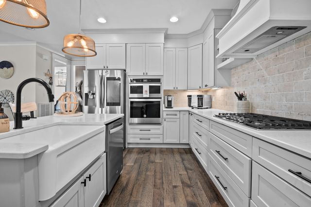 7443 Crowes Nest Drive, Harrison, TN 37341