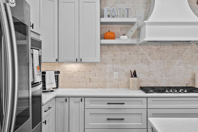 7443 Crowes Nest Drive, Harrison, TN 37341