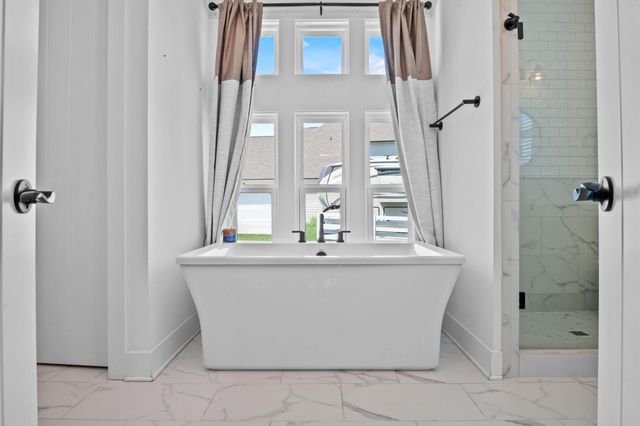 7443 Crowes Nest Drive, Harrison, TN 37341