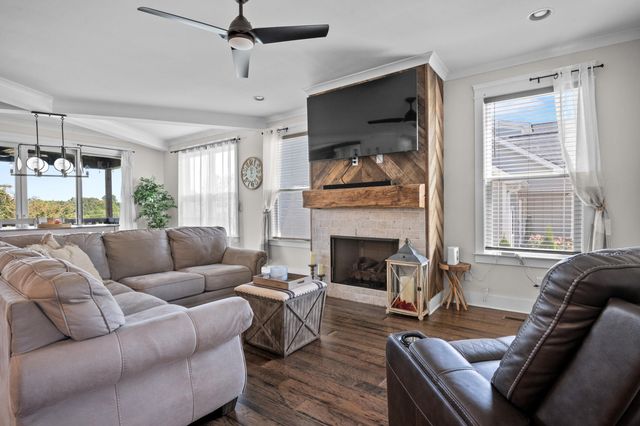 7443 Crowes Nest Drive, Harrison, TN 37341