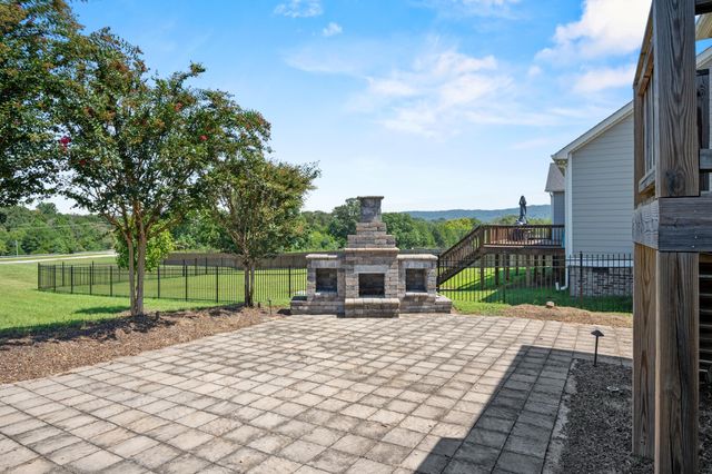 7443 Crowes Nest Drive, Harrison, TN 37341