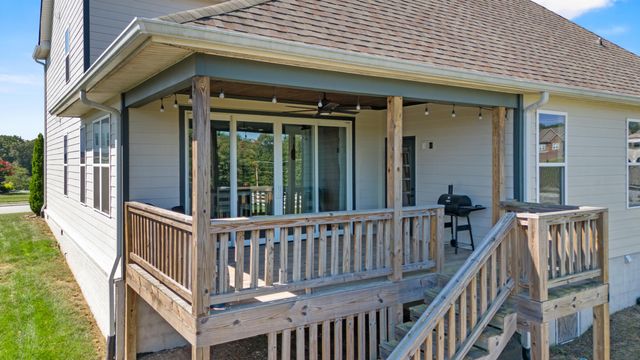 7443 Crowes Nest Drive, Harrison, TN 37341