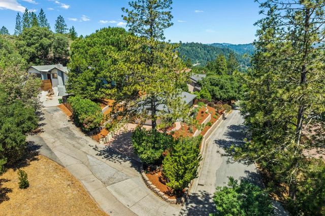 282 Twin Pines Drive, Scotts Valley, CA 95066