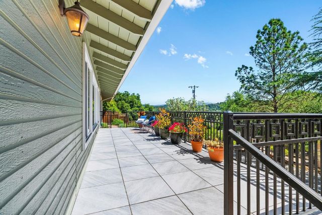 282 Twin Pines Drive, Scotts Valley, CA 95066