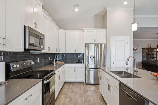 8998 CROQUET COURT, Davenport, FL 33896