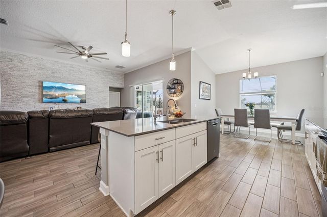 8998 CROQUET COURT, Davenport, FL 33896