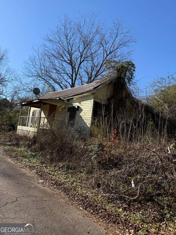 628 M L King Street, Greenville, GA 30222
