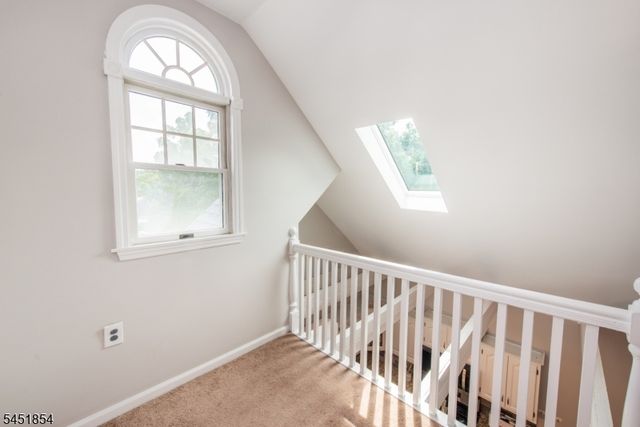 26 Dewey Ave, Totowa Boro, NJ 07512