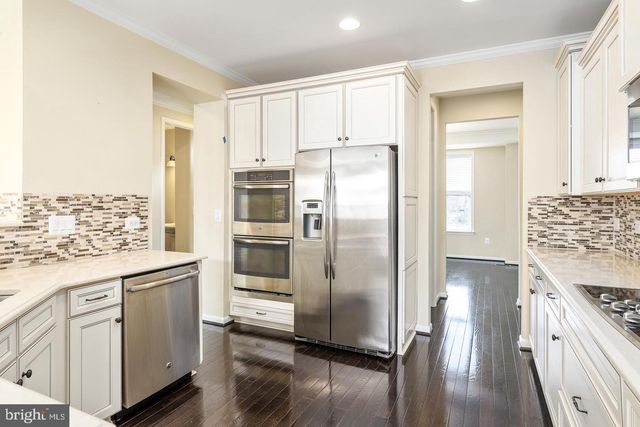 10625 LEGACY LN, Fairfax, VA 22030
