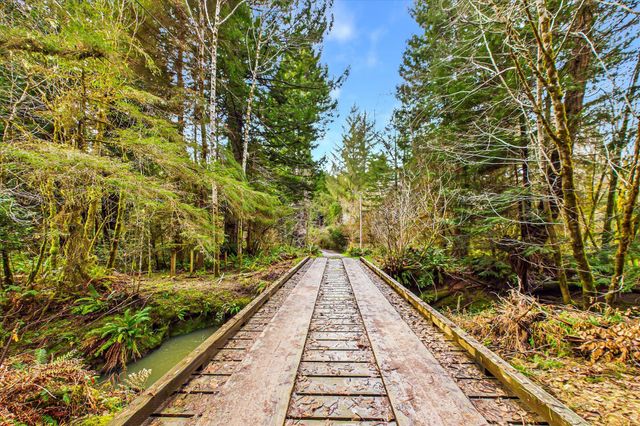 4024 Old Railroad Grade Road, Fieldbrook, CA 95519