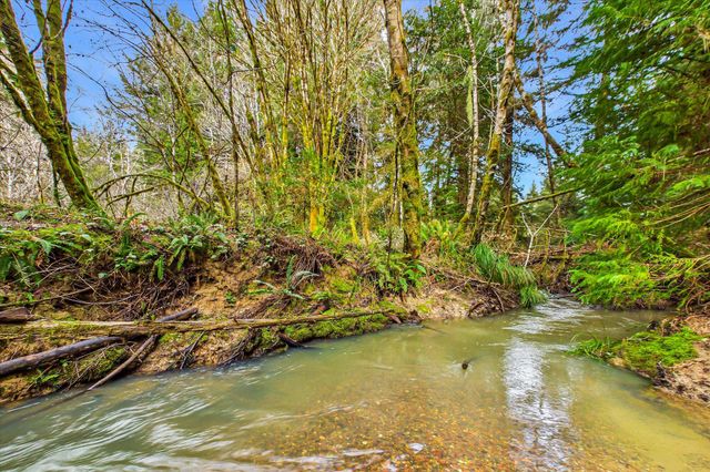 4024 Old Railroad Grade Road, Fieldbrook, CA 95519