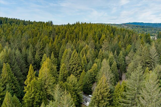 4024 Old Railroad Grade Road, Fieldbrook, CA 95519