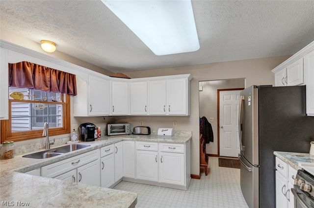 4623 Queen Anne Avenue, Lorain, OH 44052