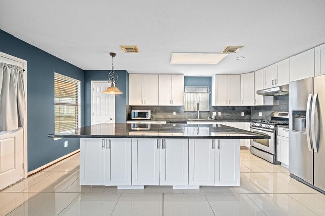 16326 Virginia Grace Drive, Sugar Land, TX 77498