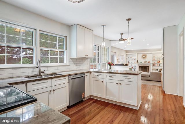 13378 POINT RIDER LN, Herndon, VA 20171