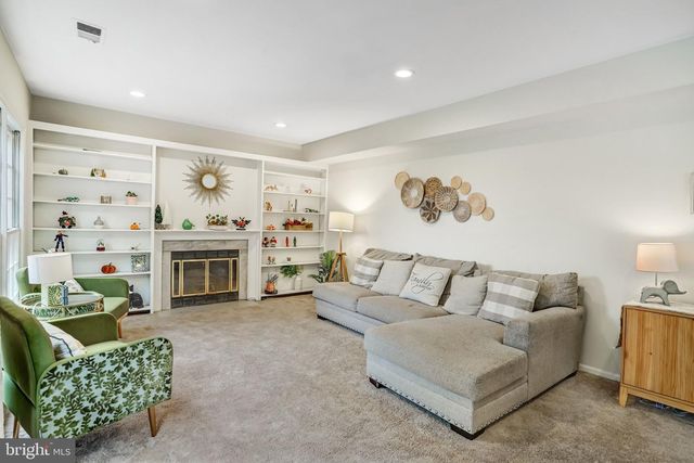 13378 POINT RIDER LN, Herndon, VA 20171