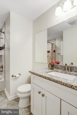 13378 POINT RIDER LN, Herndon, VA 20171