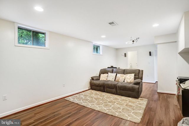 13378 POINT RIDER LN, Herndon, VA 20171