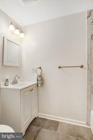 13378 POINT RIDER LN, Herndon, VA 20171