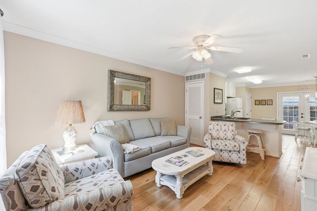 705 26th Ave S Apt H, North Myrtle Beach, SC 29582