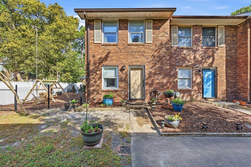 705 26th Ave S Apt H, North Myrtle Beach, SC 29582