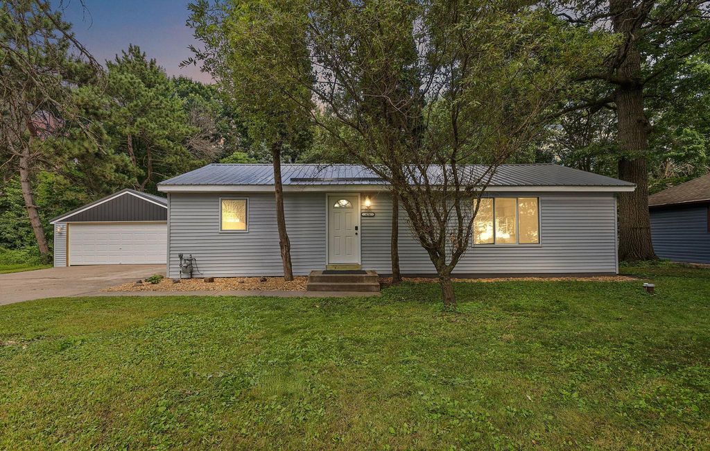 426 Birch Road, East Bethel, MN 55092