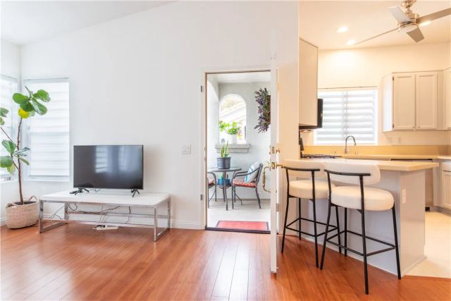 210 California Court, Mission Viejo, CA 92692
