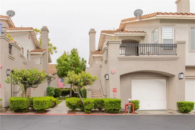 210 California Court, Mission Viejo, CA 92692
