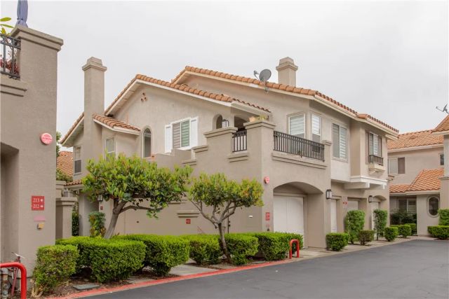 210 California Court, Mission Viejo, CA 92692