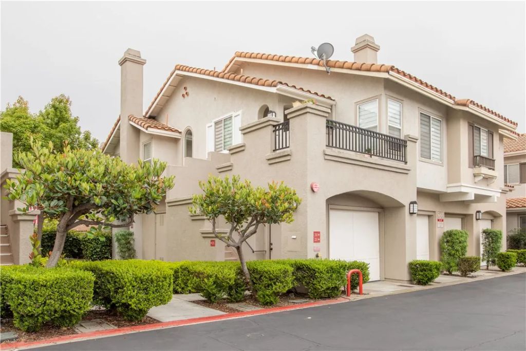 210 California Court, Mission Viejo, CA 92692