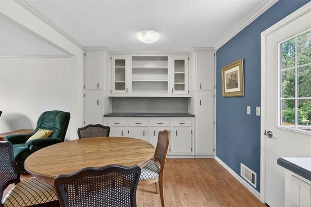 129 Oak Forest Drive, Canton, GA 30115