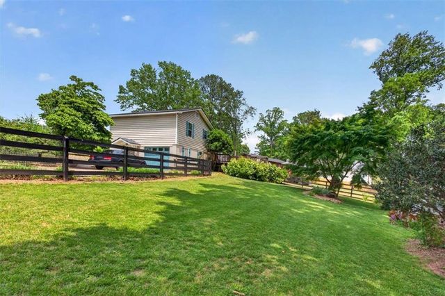 129 Oak Forest Drive, Canton, GA 30115