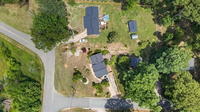 129 Oak Forest Drive, Canton, GA 30115