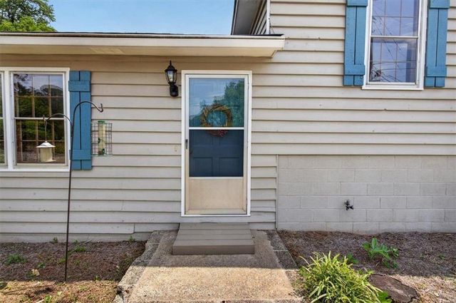 129 Oak Forest Drive, Canton, GA 30115