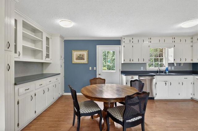 129 Oak Forest Drive, Canton, GA 30115