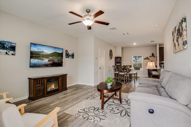 126 Star Spangled DR, Liberty Hill, TX 78642