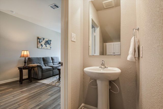 126 Star Spangled DR, Liberty Hill, TX 78642