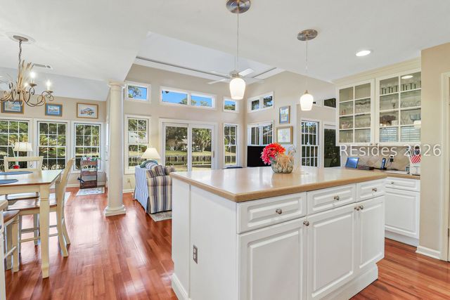 6 Country Club Ct, Hilton Head Island, SC 29926