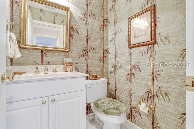 6 Country Club Ct, Hilton Head Island, SC 29926