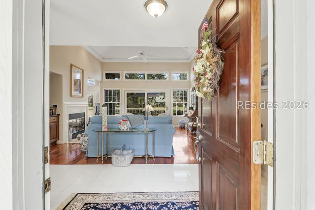 6 Country Club Ct, Hilton Head Island, SC 29926