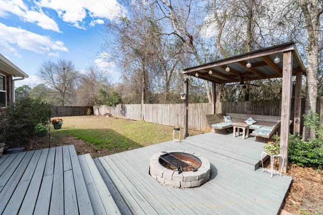 6091 Basswood Blvd, Pensacola, FL 32526