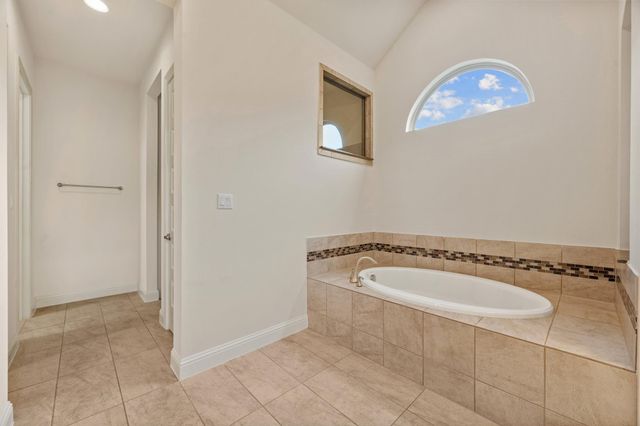 9733 Avion CV, Dripping Springs, TX 78620