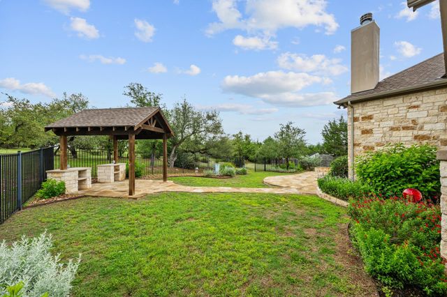 9733 Avion CV, Dripping Springs, TX 78620