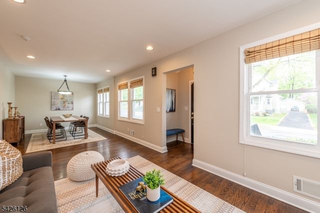 136 Union Ave, Maplewood Twp., NJ 07040