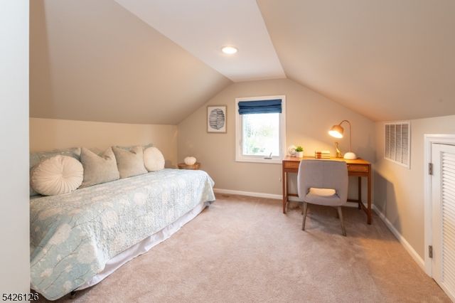 136 Union Ave, Maplewood Twp., NJ 07040