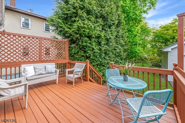 136 Union Ave, Maplewood Twp., NJ 07040