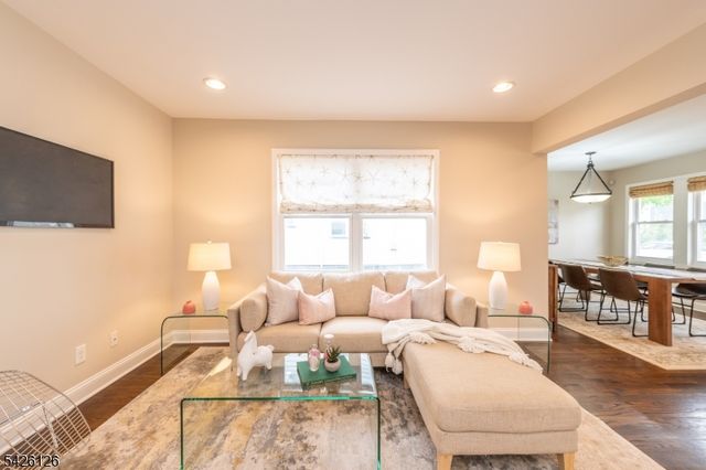 136 Union Ave, Maplewood Twp., NJ 07040