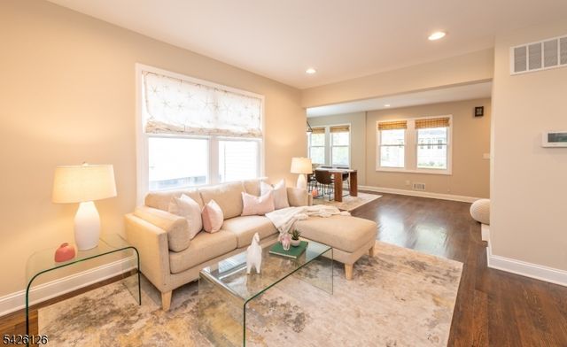 136 Union Ave, Maplewood Twp., NJ 07040