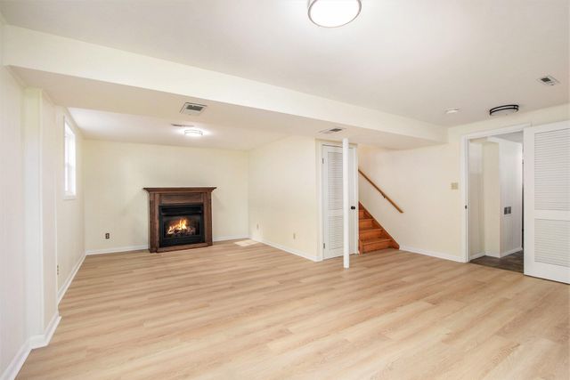 1234 N Oakwood Street, Griffith, IN 46319