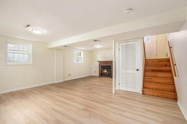 1234 N Oakwood Street, Griffith, IN 46319